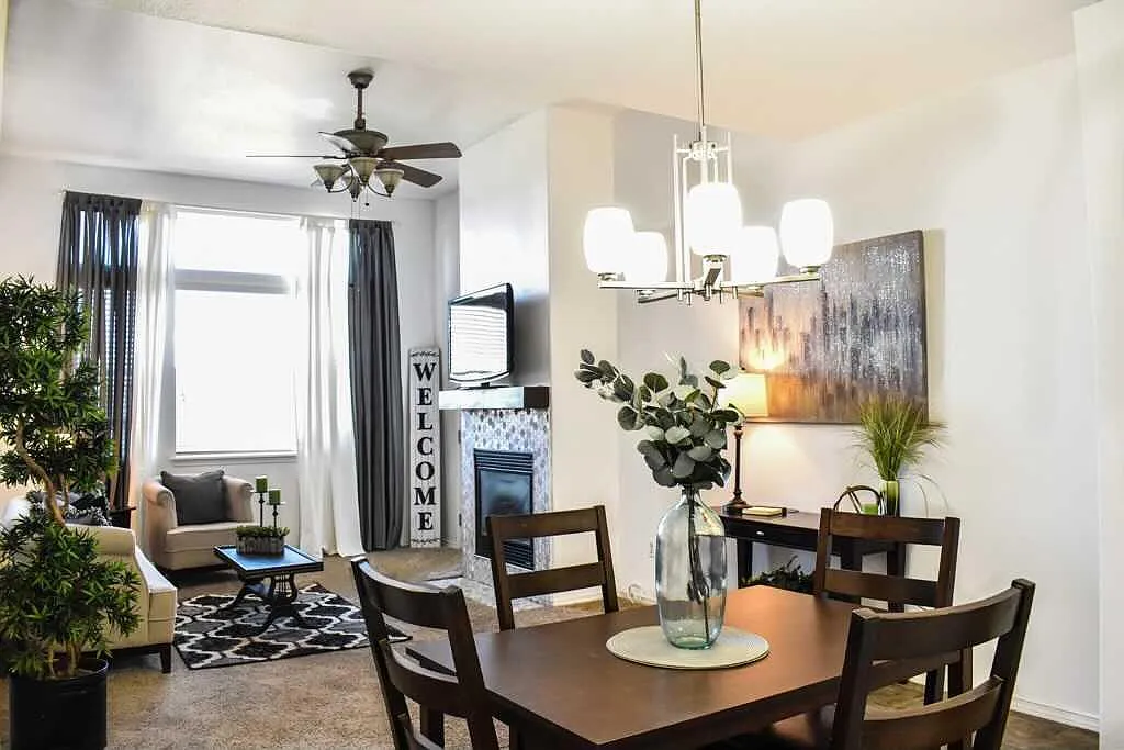 Building Photo - 8467 Canyon Rim Cir #305