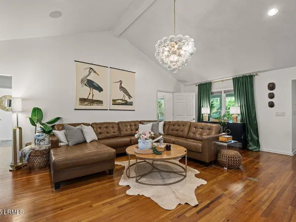 17 Audubon Rd, Beaufort, SC 29907