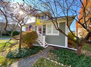 4644 Prince St, Downers Grove, IL 60515