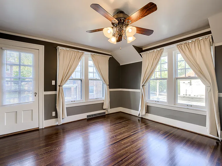 Bedroom Northeast - Balcony