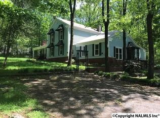 217 Quailwood Ln, Decatur, AL 35603