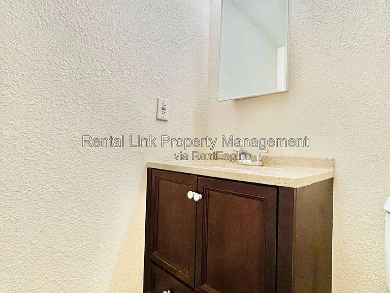12664 Kenwood Ln #C — Photo 28