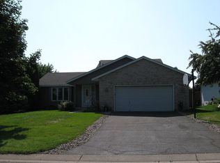 9449 83rd St S, Cottage Grove, MN 55016