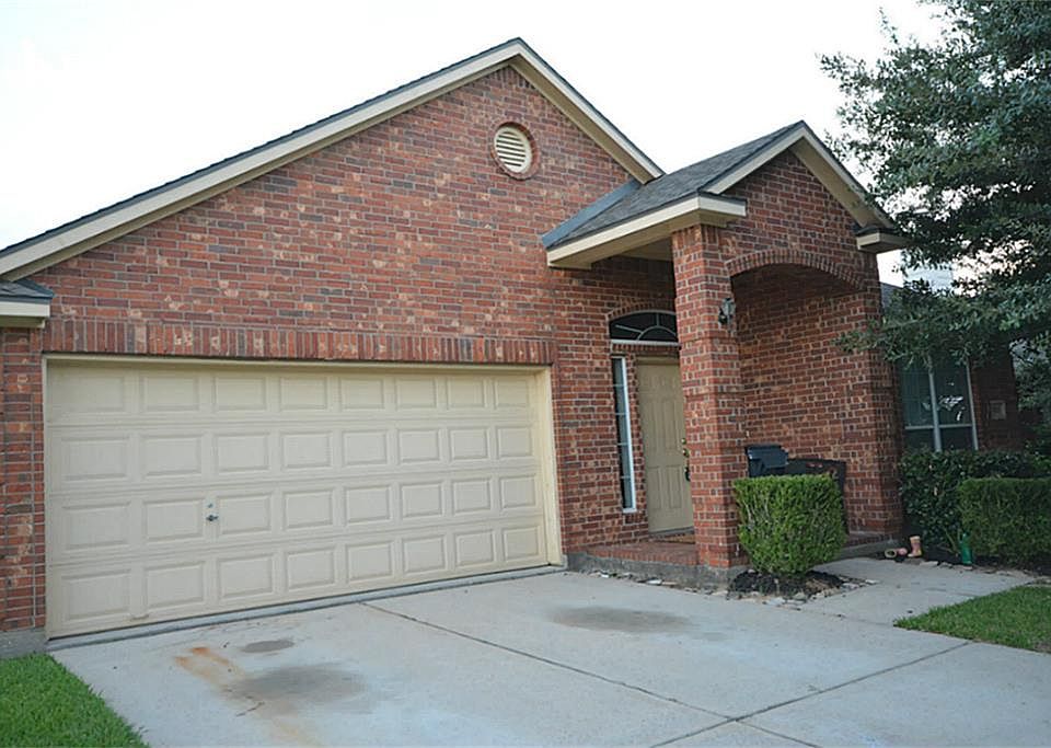 1st image of 19215 Cedarsham Ln