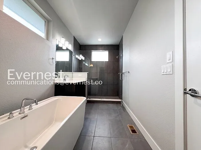 21343 E 59th Pl — Photo 10