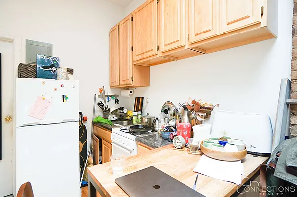 Rented by City Connections Realty | media 25