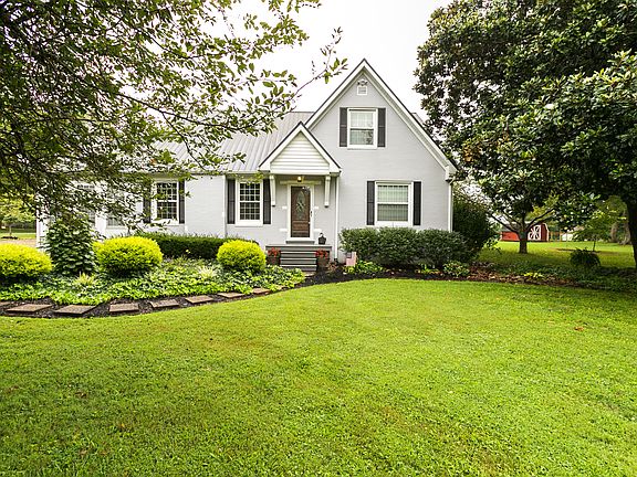 5th image of 288 Hillcrest Rd