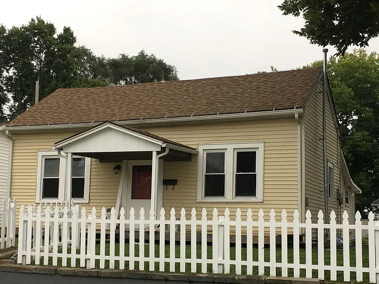 928 Jefferson St — Photo 1