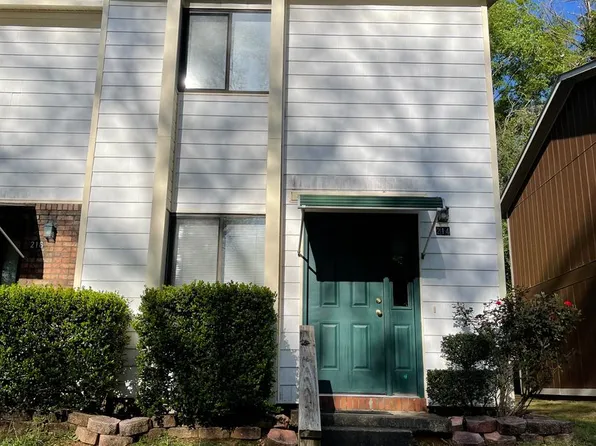 214 Candlebrook Dr, Enterprise, AL 36330
