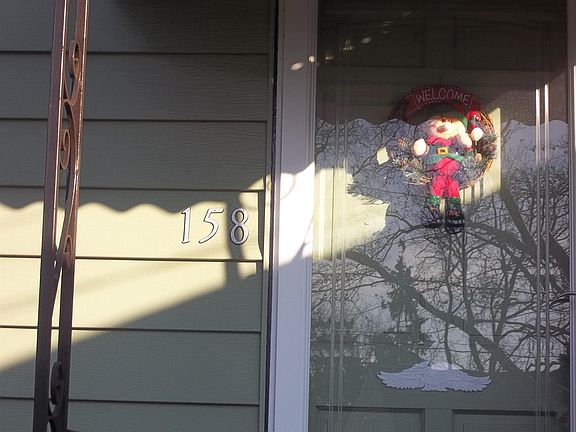 2nd image of 158 Beech St