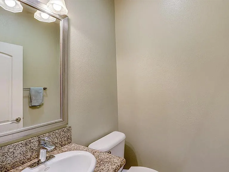 1710B Ruxton Ln — Photo 8