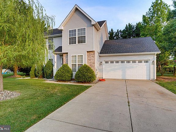 4th image of 58 Sammon Dr