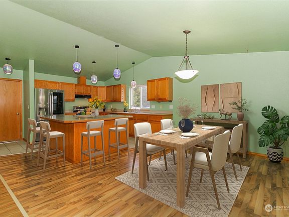 4th image of 16409 Field Court SE