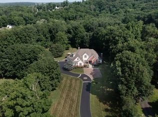 12 Charlottes Way, Danbury, CT 06811