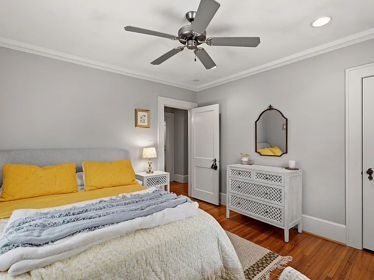 309 Randall St — Photo 27