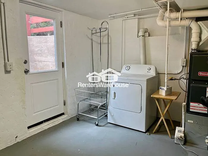 342 S Alcott St #B — Photo 11