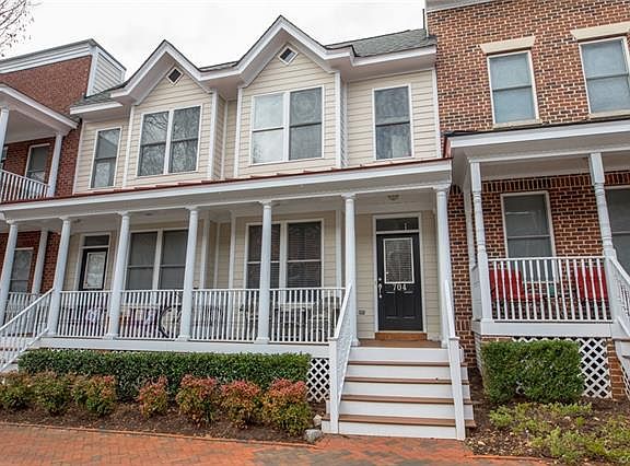 3rd image of 704 S Laurel St #704