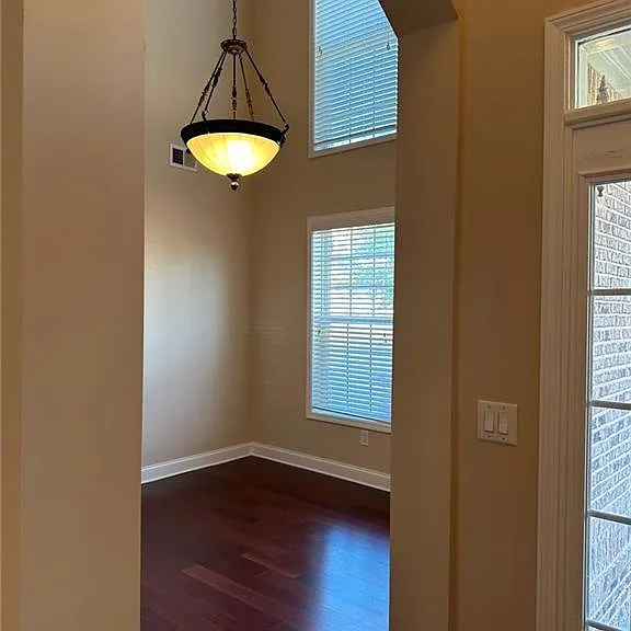 4635 Granby Cir — Photo 4