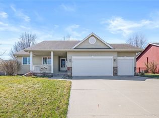 2944 SW Meadow Ridge Dr, Ankeny, IA 50023