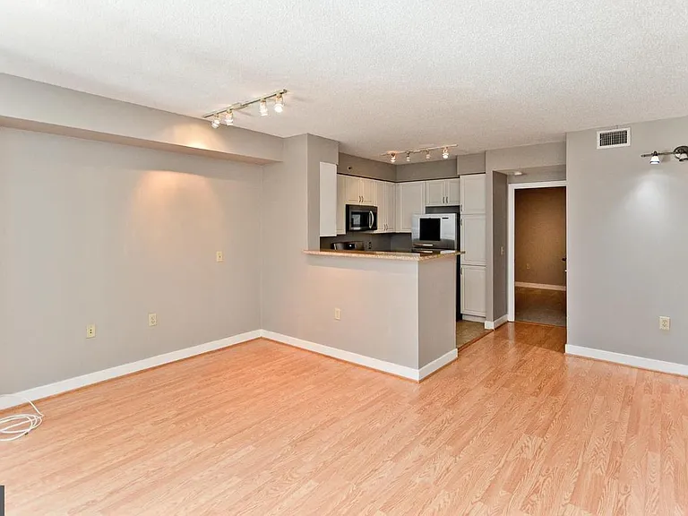 555 Massachusetts Ave NW #313 — Photo 17