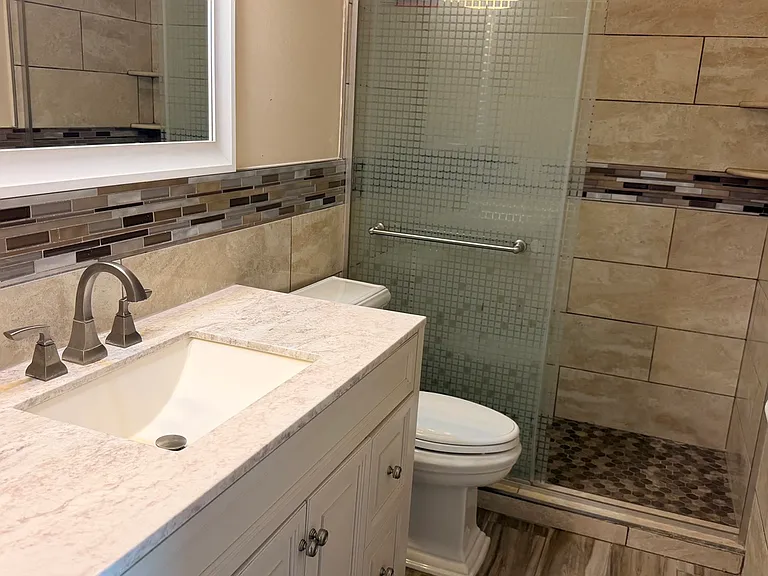 2620 Williamsburg Dr — Photo 10