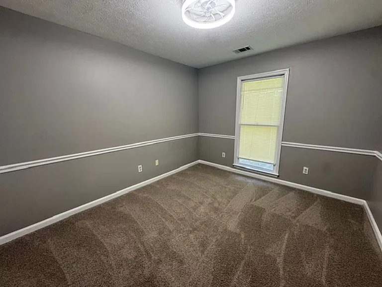 108 Wolverine Ct — Photo 12