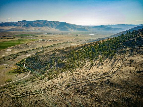 2nd image of 59000 Little Bitterroot Rd