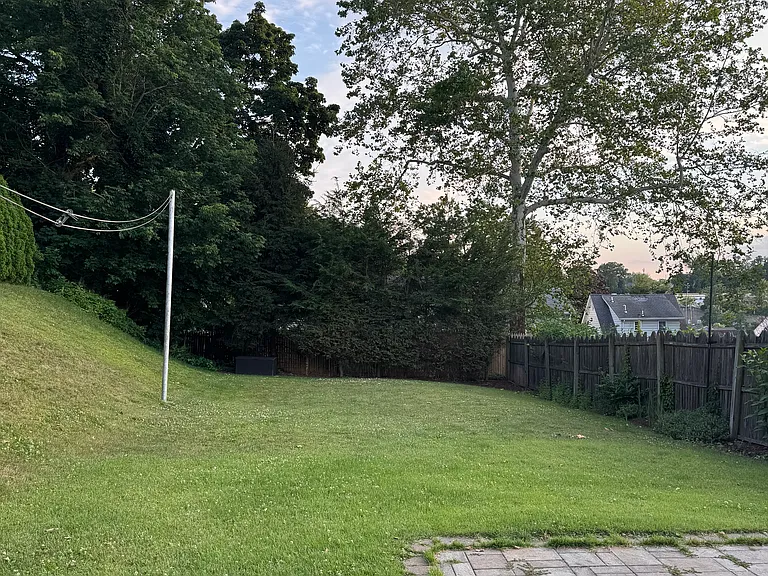243 Donaldson Ave — Photo 18