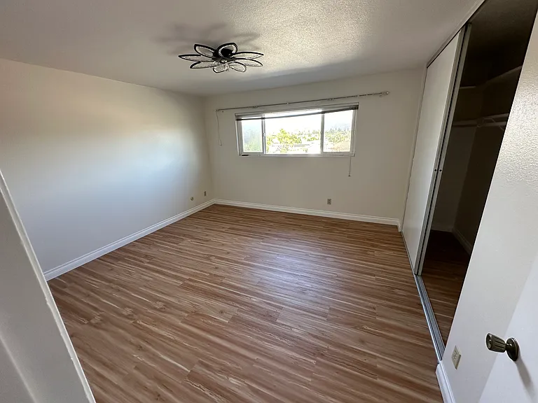 740 Highland St — Photo 10