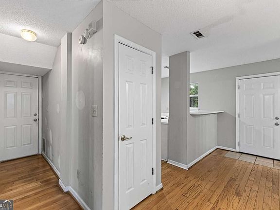 4th image of 807 Tramore Dr