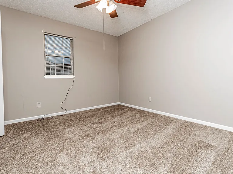 1528 Saint Marys Rd — Photo 12