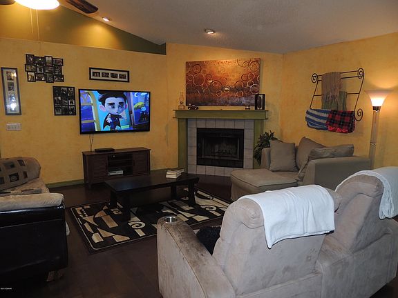 2nd image of 1785 Cherry Laurel Dr
