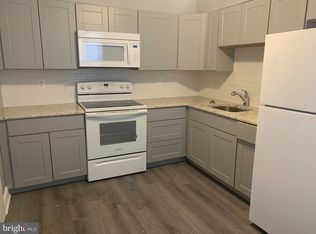 19 E Broad St, Burlington, NJ 08016