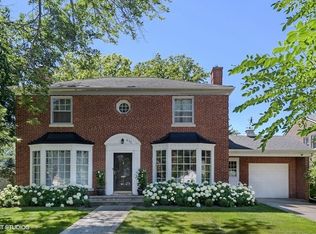 838 Indian Rd, Glenview, IL 60025