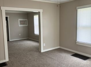 1312 SW 27th St, Topeka, KS 66611