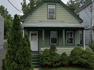 85 Fitch St, Carteret, NJ 07008