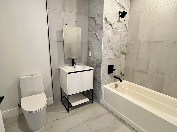 4th image of 314-316 Forrest St #101