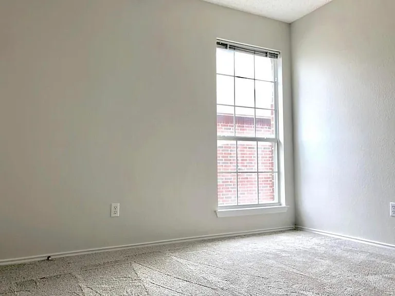 11112 Newport Dr — Photo 29