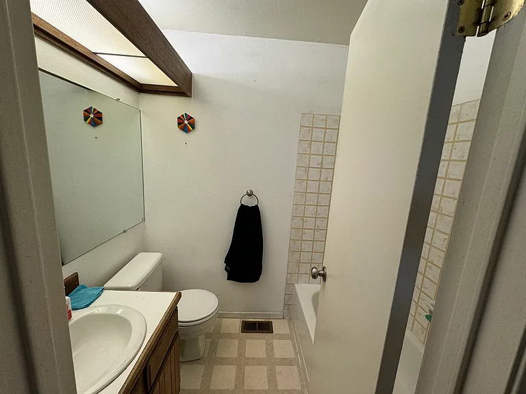 7212 Foxridge Cir #13-D — Photo 7