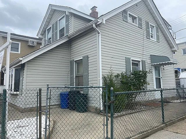 1st image of 74 Aster Ct