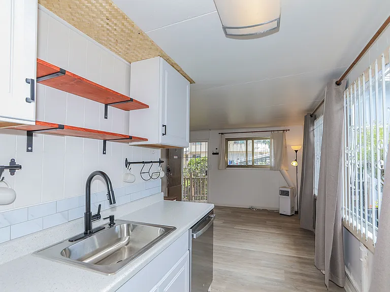 1422 Pua Ln #A — Photo 1