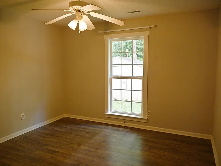 6623 Park Hickory Dr — Photo 16
