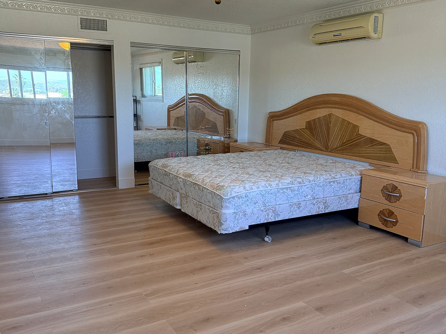1 bed, 3000 sqft, $1,400 — Photo 1
