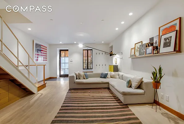 Sold by Compass | media 22