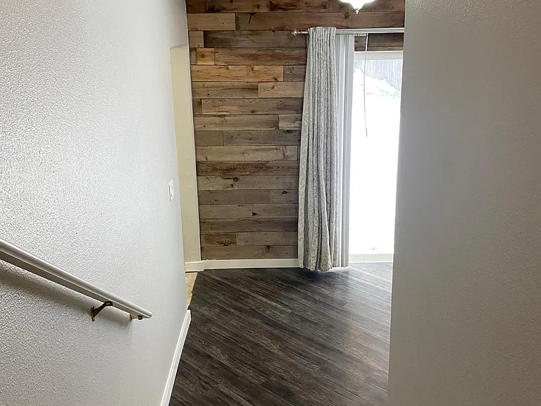 104 W 12th Ave — Photo 11