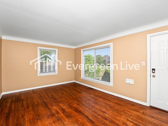 2nd image of 13762 Shady Oak Blvd
