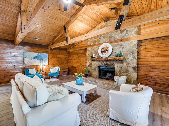 5th image of 107 N Craig Rd