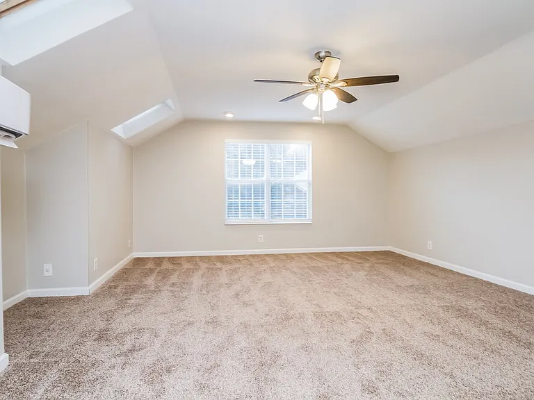 3540 Calais Cir — Photo 13