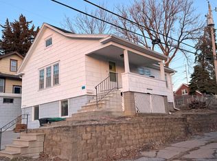 1109 S 61st St, Omaha, NE 68106