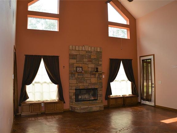 3rd image of 4946 Cattleman Ln